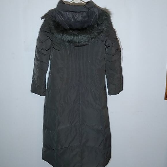 Jones New York full length winter coat. Size Med - Picture 6 of 10
